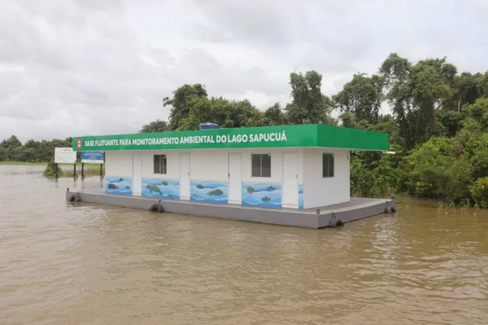 MRN entrega base flutuante para fortalecer monitoramento ambiental para o PAE Sapucuá-Trombetas, em Oriximiná